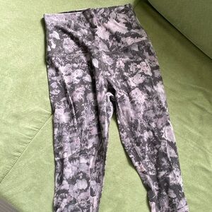Lululemon workout pants